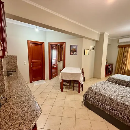 Mitro Casa de hóspedes Himare